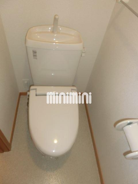 トイレ　ウォームレット付きのトイレ