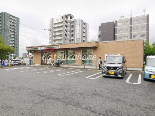 コンビニ　セブン-イレブン 流山おおたかの森駅東口店（コンビニ）まで635m