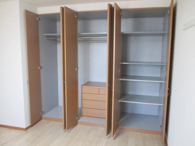 収納　★大きなクローゼットは魅力的ですね★