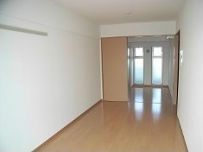 居室・リビング　LDKから洋室にかけて