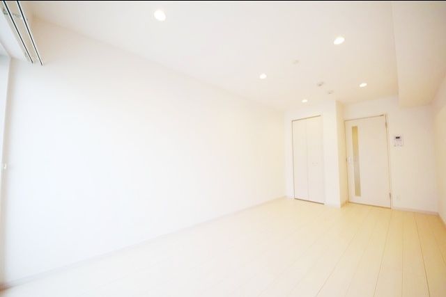 居室・リビング　開放的な室内です♪