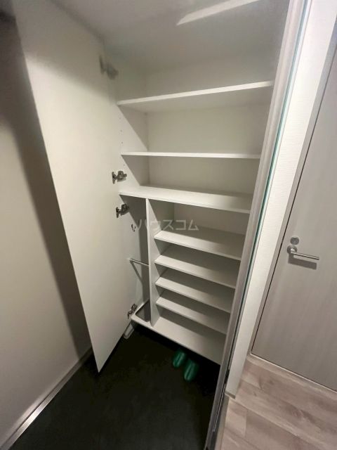 収納