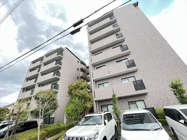 建物外観　オートロック付