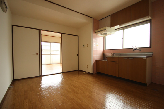 居室・リビング　※別部屋の写真です