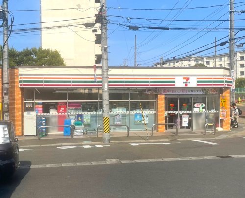 コンビニ　セブンイレブン 仙台黒松店（コンビニ）まで603m