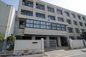 小学校　大阪市立中津小学校（小学校）まで327m