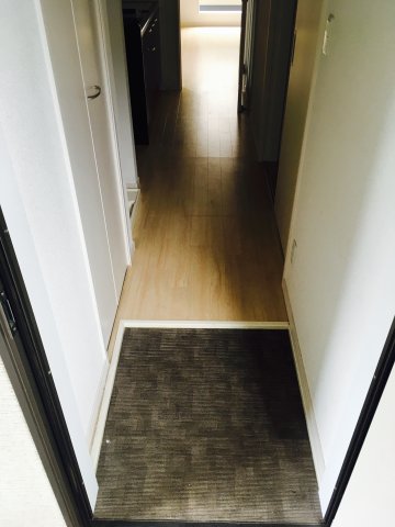 玄関　シンプルで使いやすい玄関です