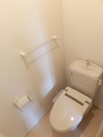 トイレ　ゆったりとした空間のトイレです