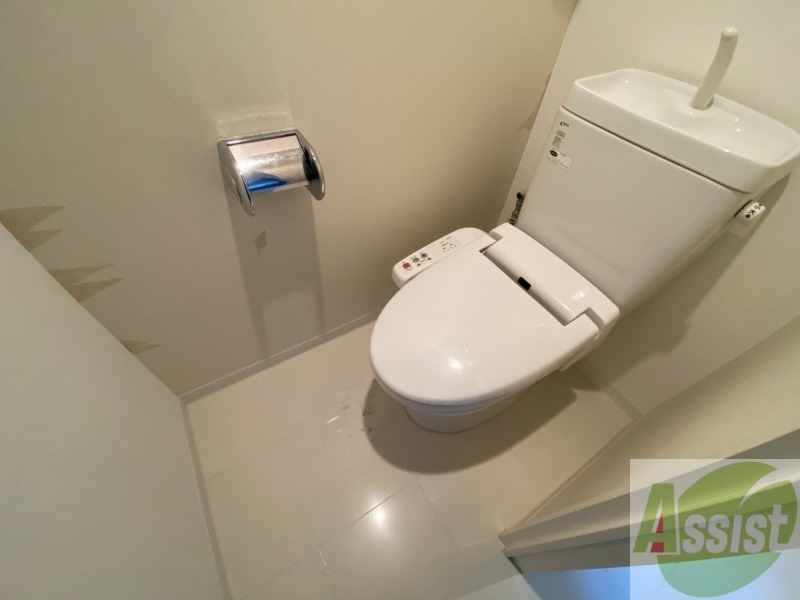 トイレ　トイレです。ウォシュレット付を探している方、おすすめです。