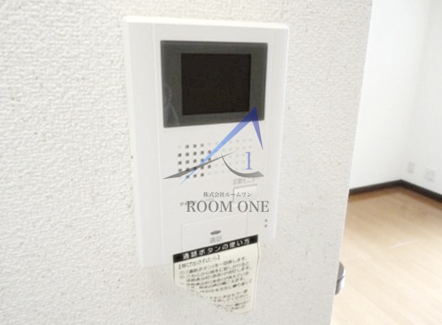 セキュリティ　モニター付きインターホンです。