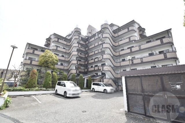 建物外観　日当たり良好なマンション