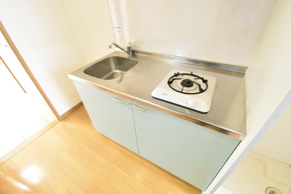 キッチン　水道蛇口部分を新規に変更しております！