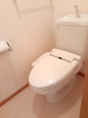 トイレ　トイレもきれいです