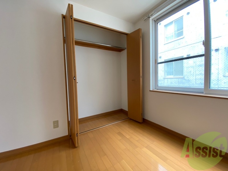 収納　収納もバッチリあるのでお部屋が片付きますよ！