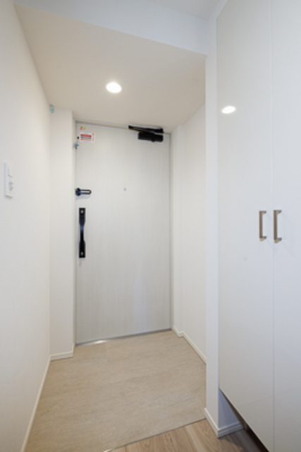 玄関　※写真は同タイプ住戸です。