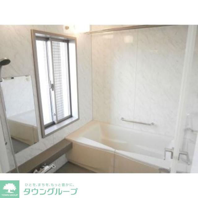 バス・シャワールーム　※写真は同タイプ住戸です。