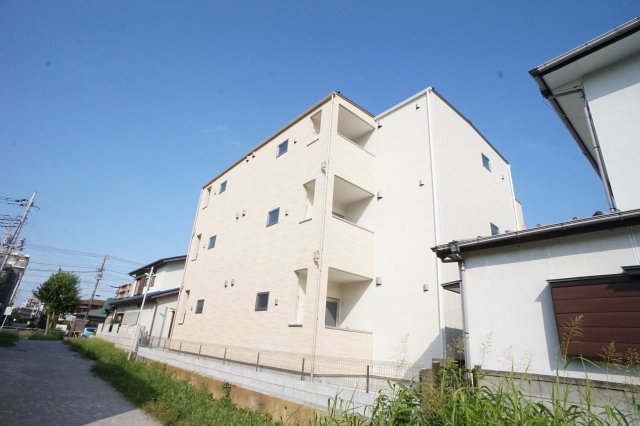 建物外観　新築ですよ