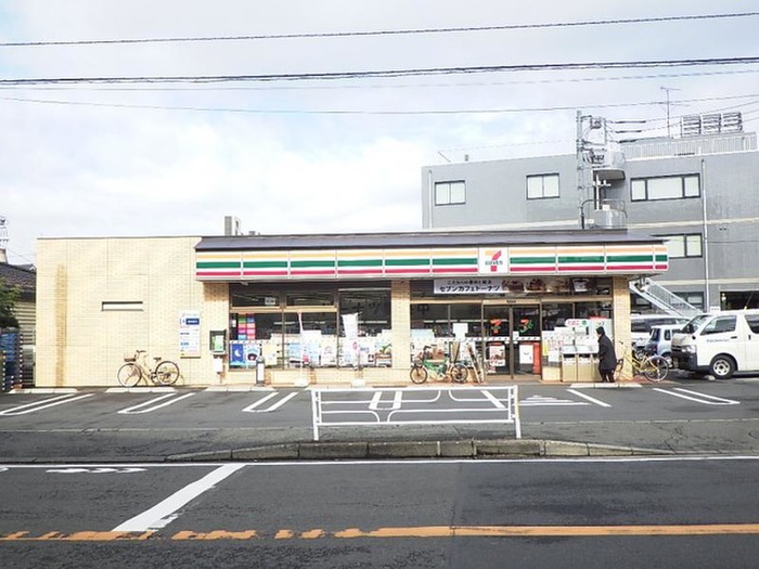 コンビニ　セブンイレブン大和西鶴間２丁目店（コンビニ）まで165m