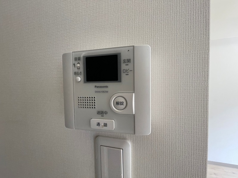 セキュリティ　インターホンで来客確認ができます。安心ですね。