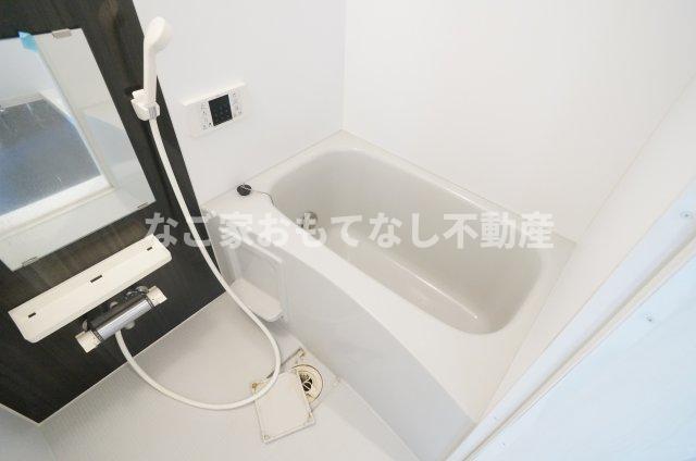 バス・シャワールーム　※写真は別号室