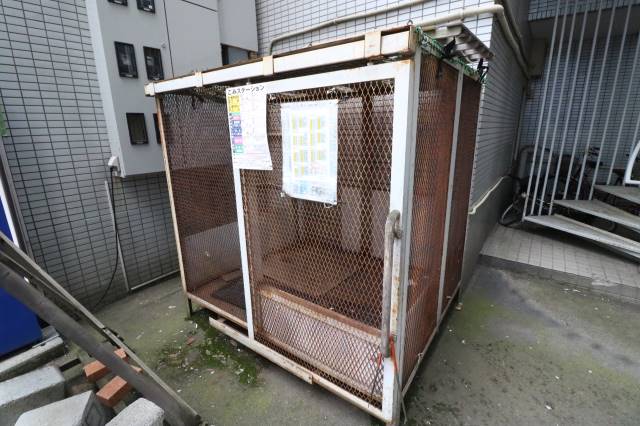 その他共有部分　専用ゴミステーション♪