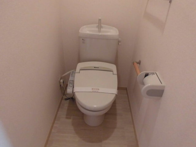 トイレ　トイレ２か所あります