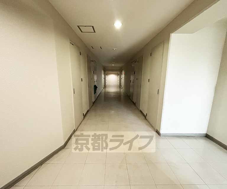 ＪＲ東海道本線 向日町駅 徒歩44分 5階建 築37年の外観写真