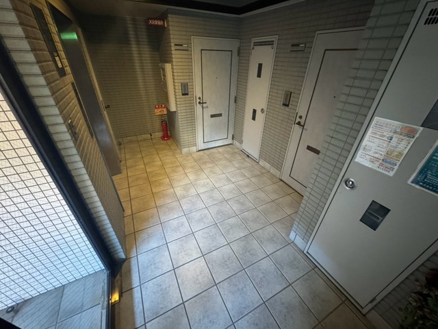 地下鉄御堂筋線 西田辺駅 徒歩5分 5階建 築29年の外観写真
