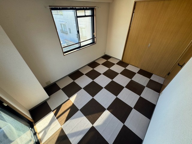 地下鉄御堂筋線 西田辺駅 徒歩5分 5階建 築29年の内装写真