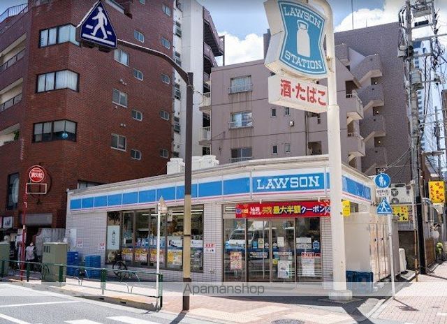 コンビニ　ローソン豊玉北五丁目店（コンビニ）まで215m
