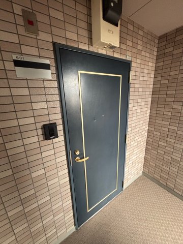 玄関　収納もある玄関です
