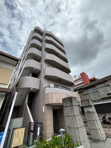 建物外観　落ち着いた雰囲気の外観です