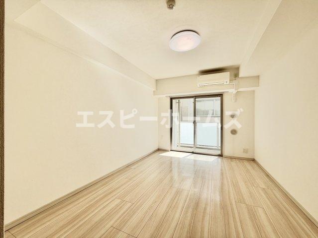 ＪＲ京浜東北線 西川口駅 徒歩5分 9階建 築11年の居間写真
