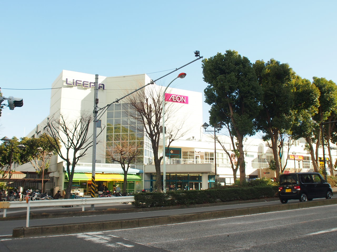 【パルタ・ＮＹ弐番館のショッピングセンター】