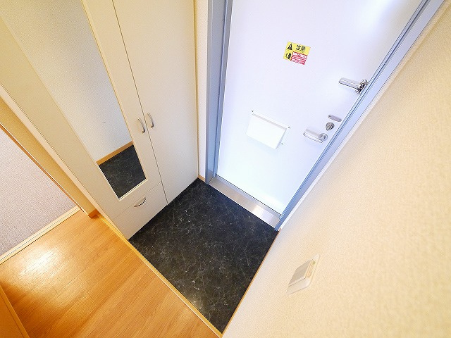 玄関　下駄箱