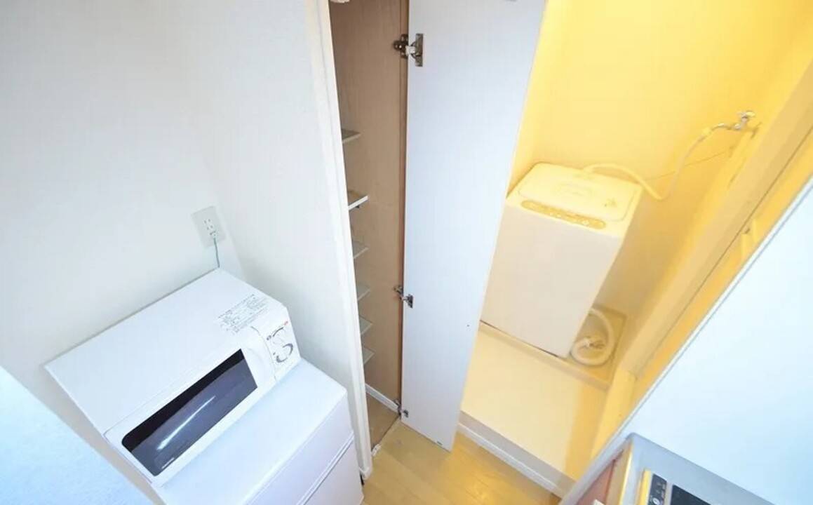 洗面設備　洗濯機置場