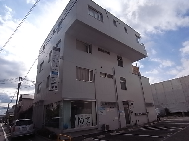 芦屋市春日町のマンションの建物外観