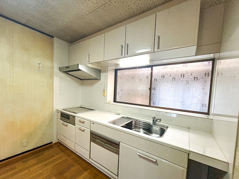 キッチン　広々システムキッチン