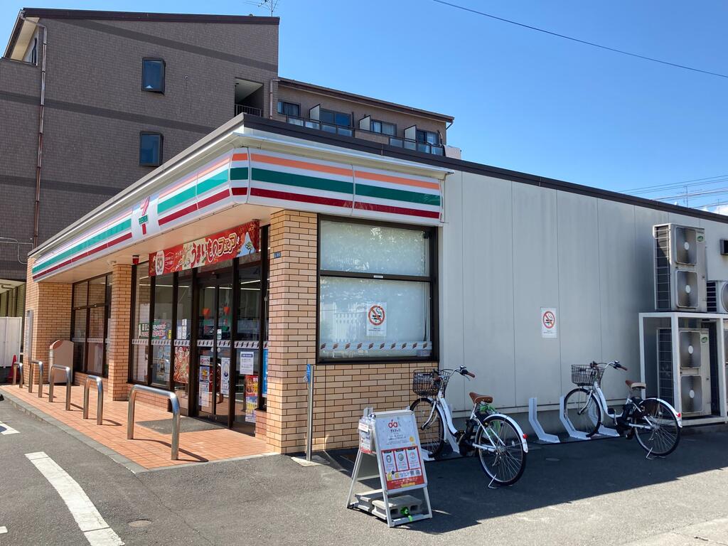 【川崎市多摩区三田のアパートのコンビニ】