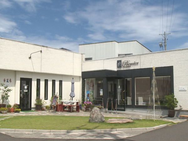 【敦賀市金山のアパートの飲食店】