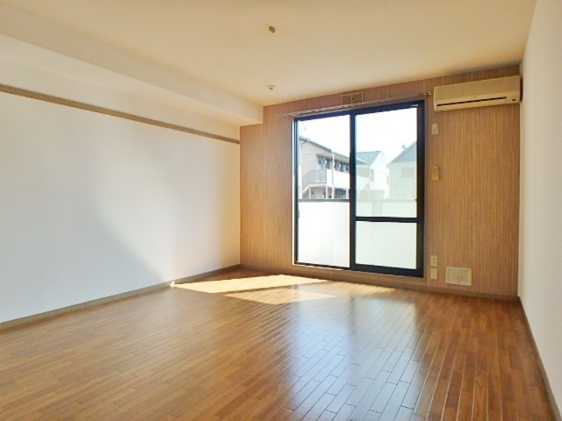 居室・リビング　図面と現状に相違がある場合には現状を優先