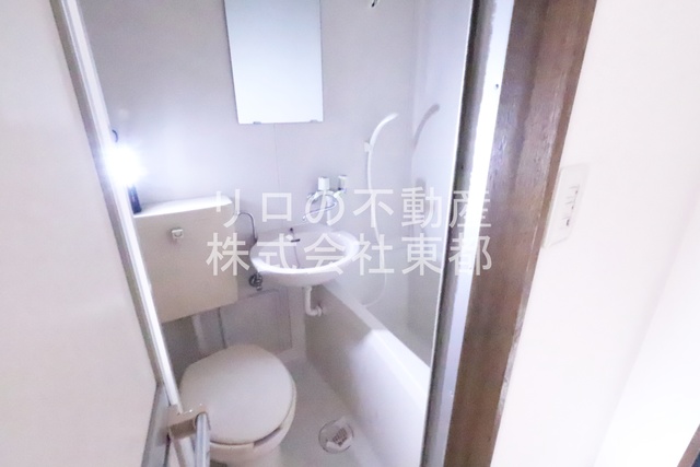 バス・シャワールーム　お掃除がしやすい３点ユニットバスです☆