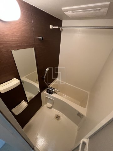 バス・シャワールーム　ルクレ難波　浴室