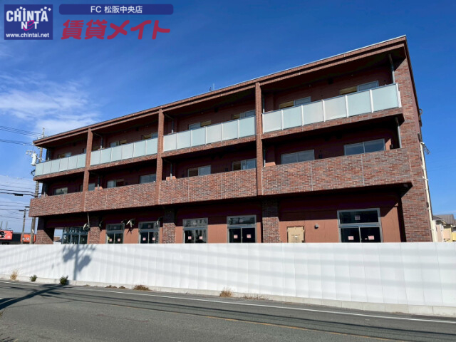 その他　建築中外観です。