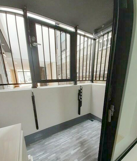 バルコニー　リズルーム（Riz Room)