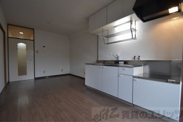 居室・リビング　キッチン