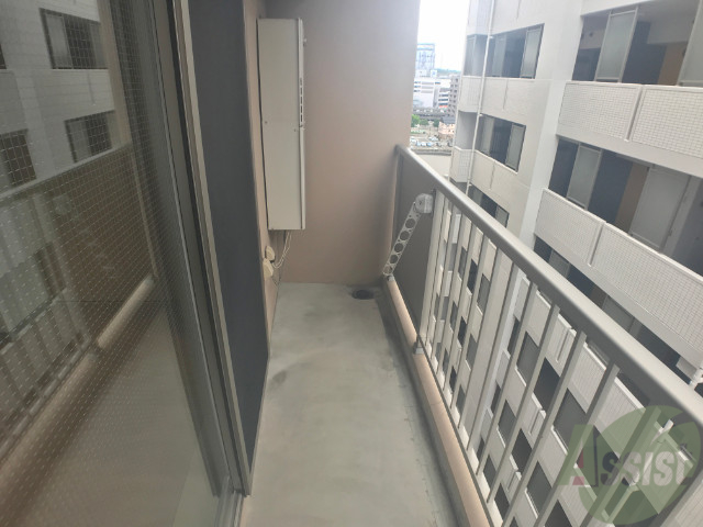 バルコニー　綺麗なバルコニー、外の空気が気持ち良く感じます！