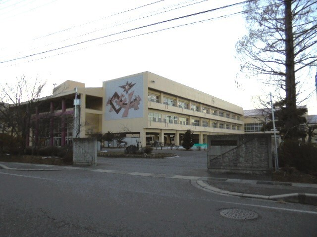 中学校　塩尻市立塩尻中学校（中学校）まで1200m