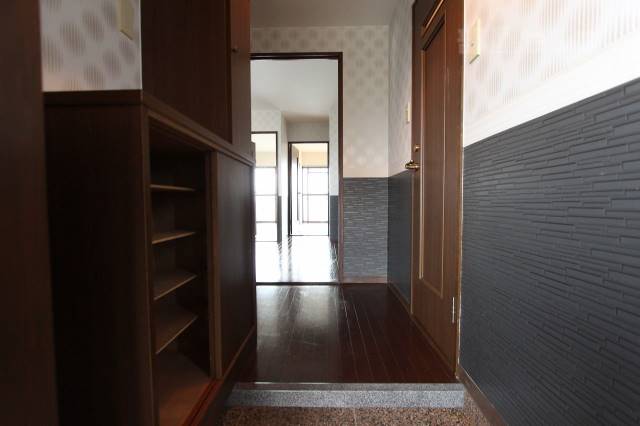 玄関　４０１号室の写真