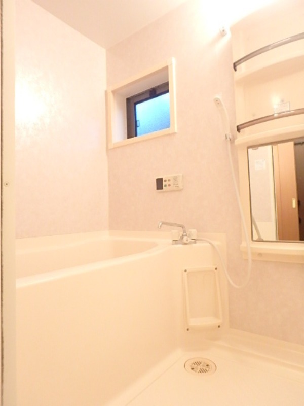 バス・シャワールーム　図面と現状に相違がある場合には現状を優先